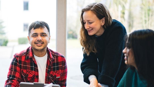 Studierende bei Workshop | Foto: ZU, Ilja Mess